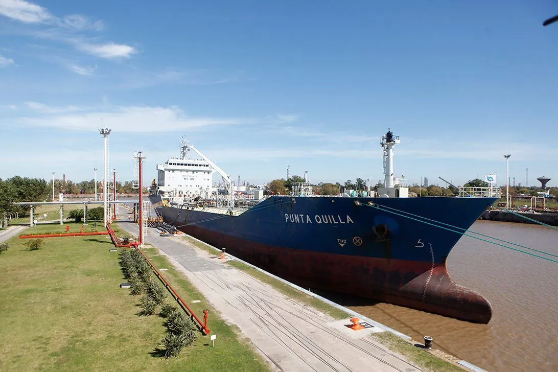 Puerto Punta Quilla · YPF